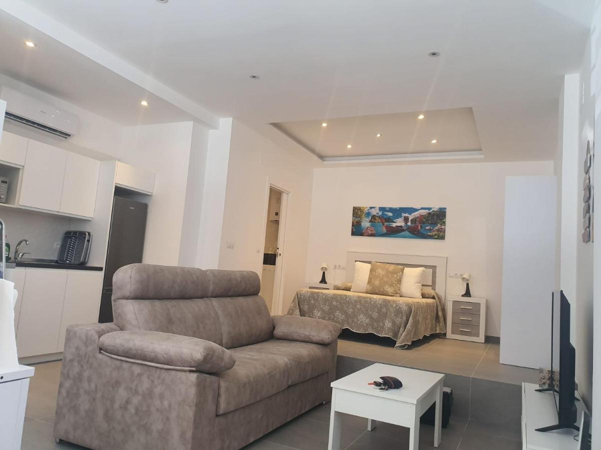 Apartamento Alhucemas Playa Malaga Ngoại thất bức ảnh