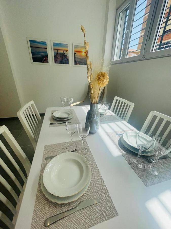 Apartamento Alhucemas Playa Malaga Ngoại thất bức ảnh